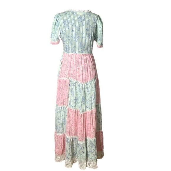 LOVESHACKFANCY NESSIE PANELLED LACE PRINT NWOT V NECK MAXI DRESS SZ 4 - Picture 3 of 10